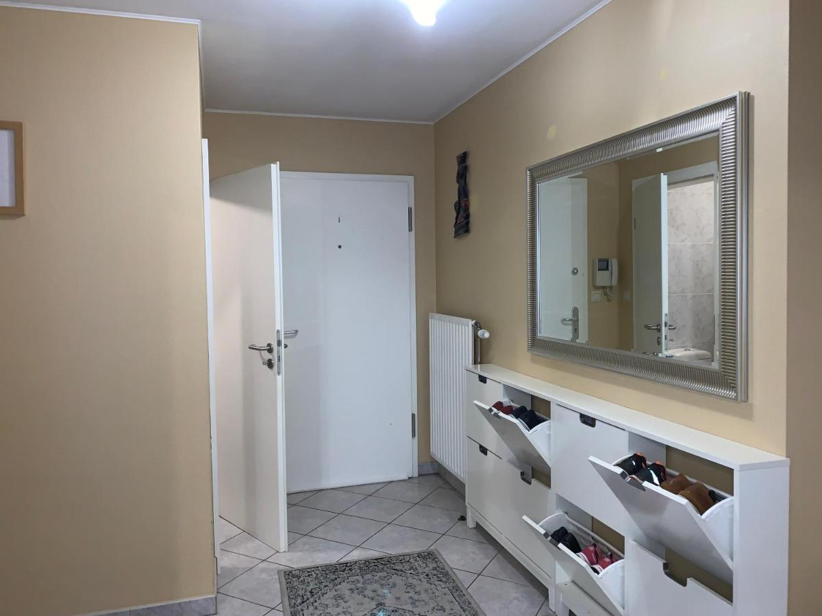 Large Room In Schuttrange Free Parking 10Mins To Airport Excellent Customer Services Exterior foto